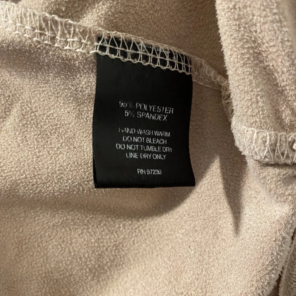 Signature studio blouse - Picture 5 of 5